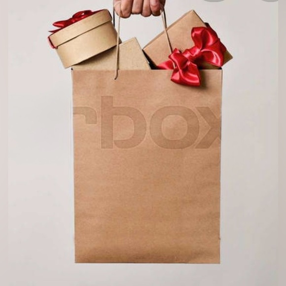 STUFF IT!! & SELL IT SHOW!  Closet Clear Out  Show! - Picture 9 of 9